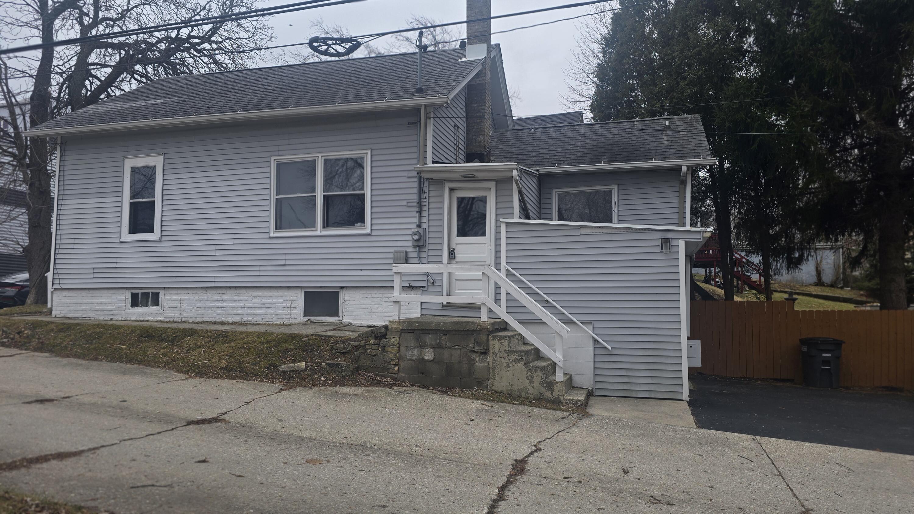 1118 South 13th Street Sheboygan, WI 53081 - Photo 25 of 27 20260221_142321