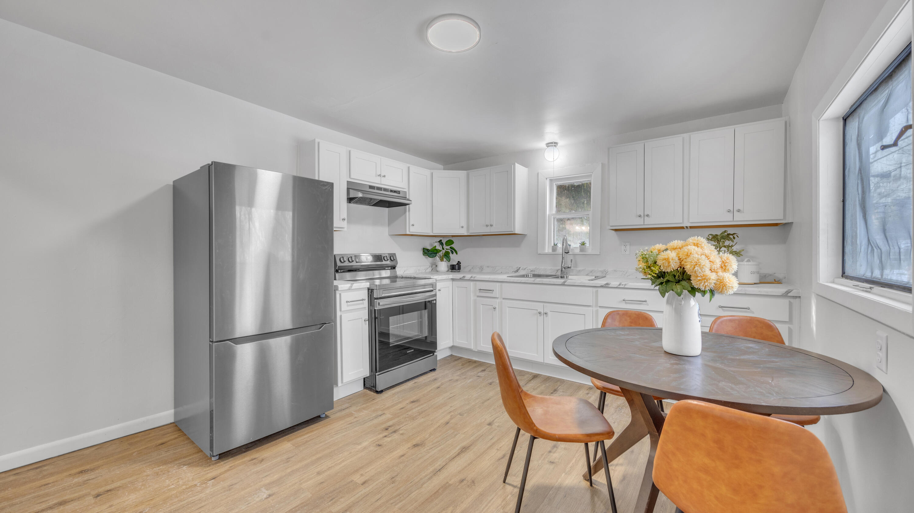 1118 South 13th Street Sheboygan, WI 53081 - Photo 9 of 27 Kitchen 1-1
