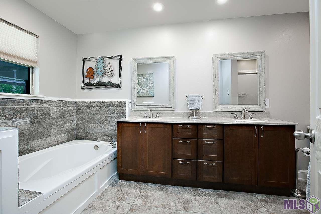 33429 Perkins Road Denham Springs, LA 70706 - Photo 4 of 22