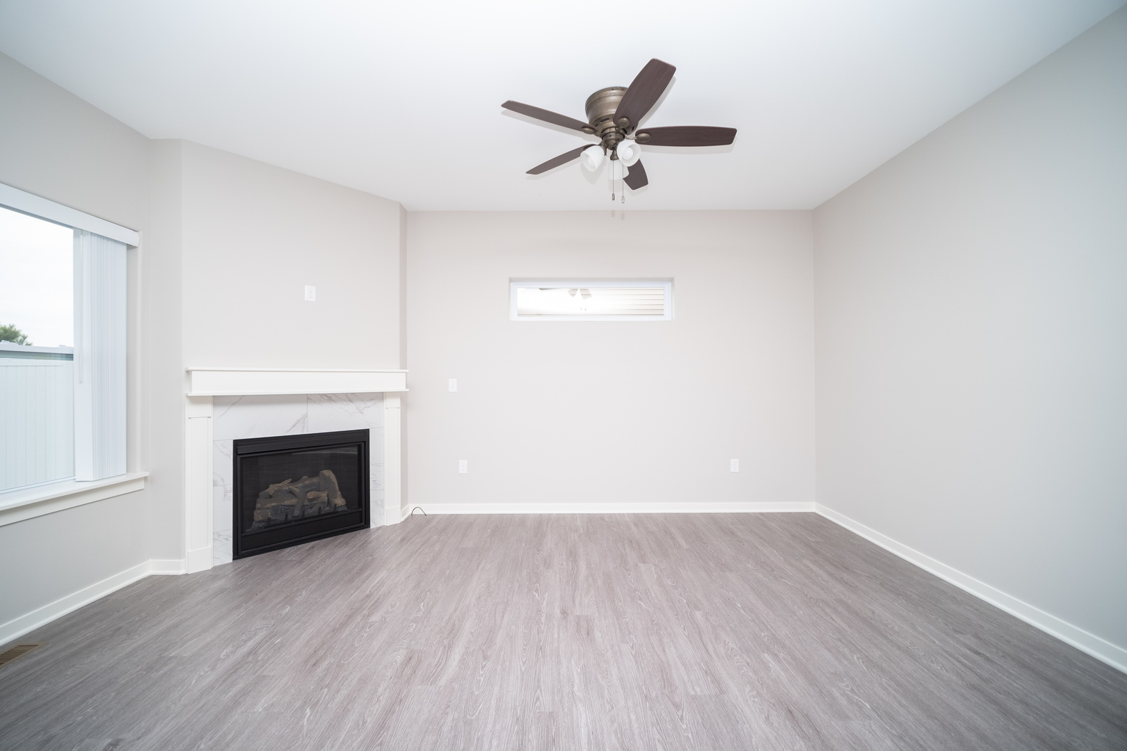 406 Anjali Court, Unit R Sycamore, IL 60178 - Photo 9 of 23 Gallery Image 9