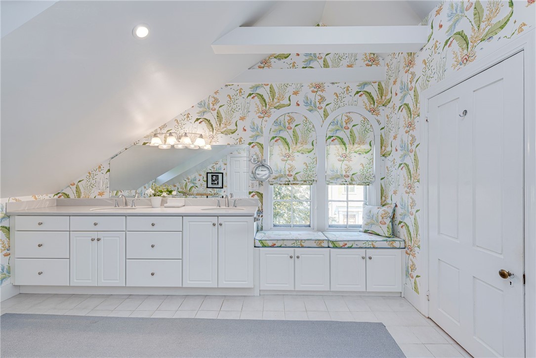 83 John Street Newport, RI 02840 - Photo 17 of 29