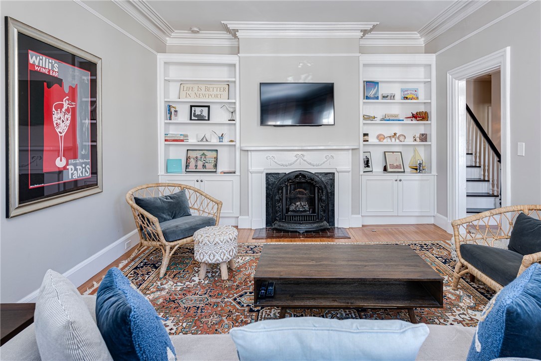 83 John Street Newport, RI 02840 - Photo 7 of 29