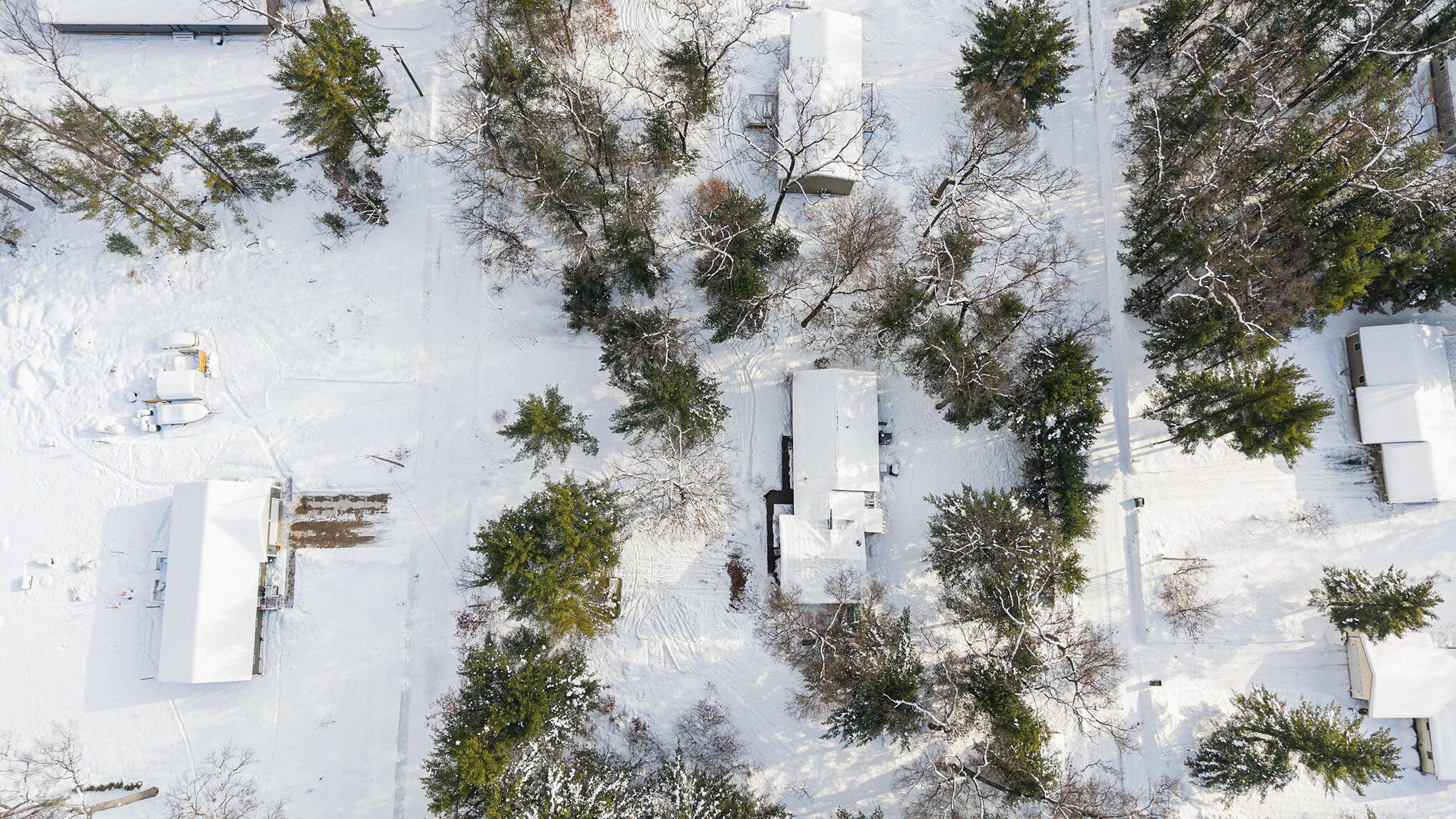 37 West Raymond Road Twin Lake, MI 49457 - Photo 23 of 26 033_file_133