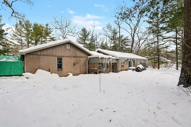 $260,000 | 37 West Raymond Road, Twin Lake, MI 49457