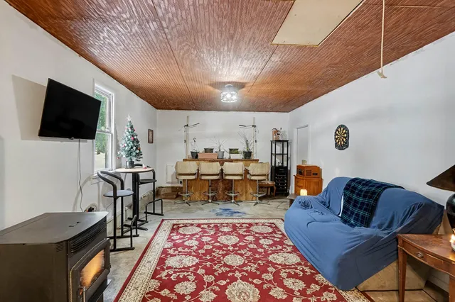 $260,000 | 37 West Raymond Road, Twin Lake, MI 49457