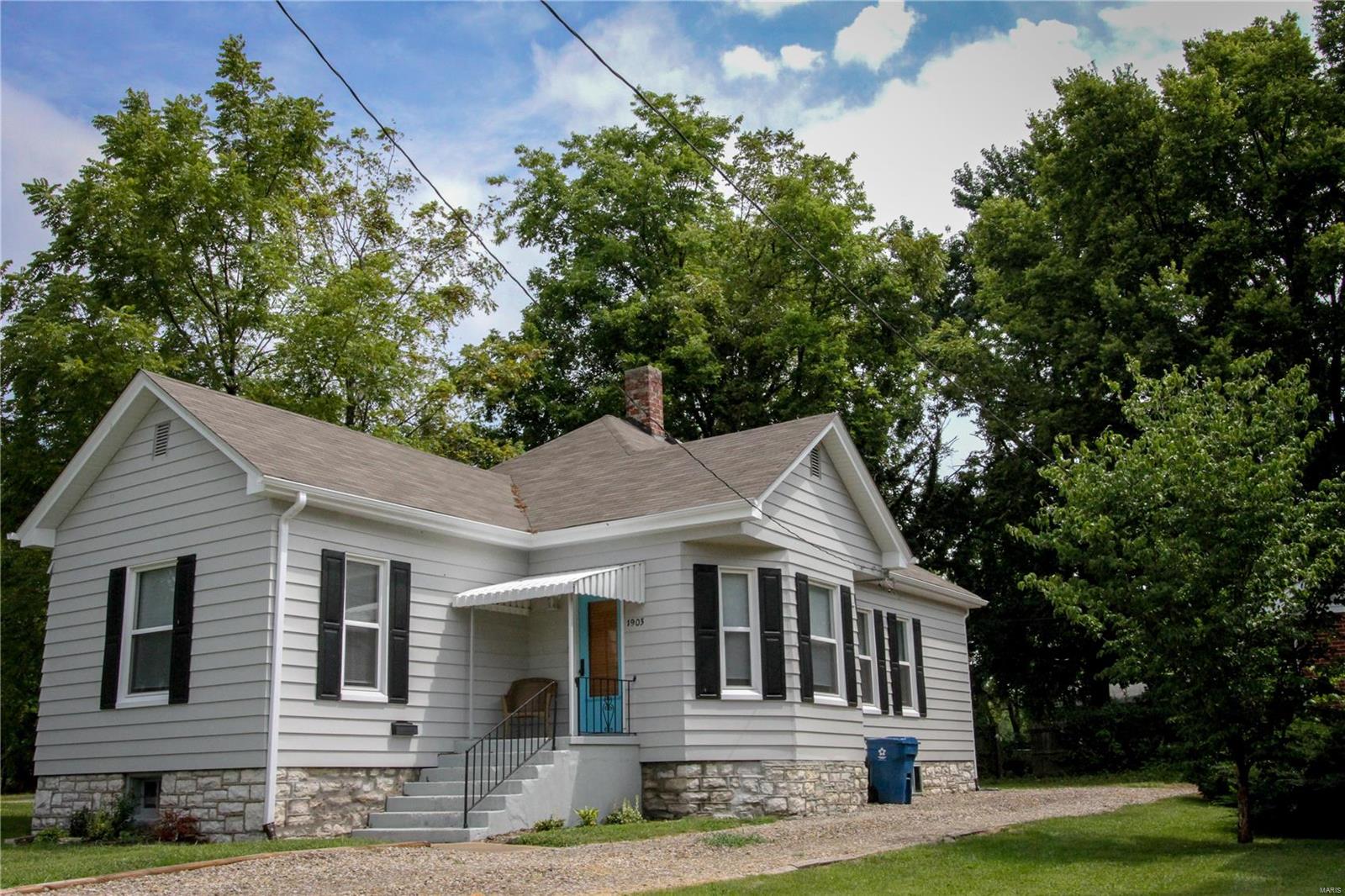 1903 State Street Alton, IL 62002 - Photo 1 of 9
