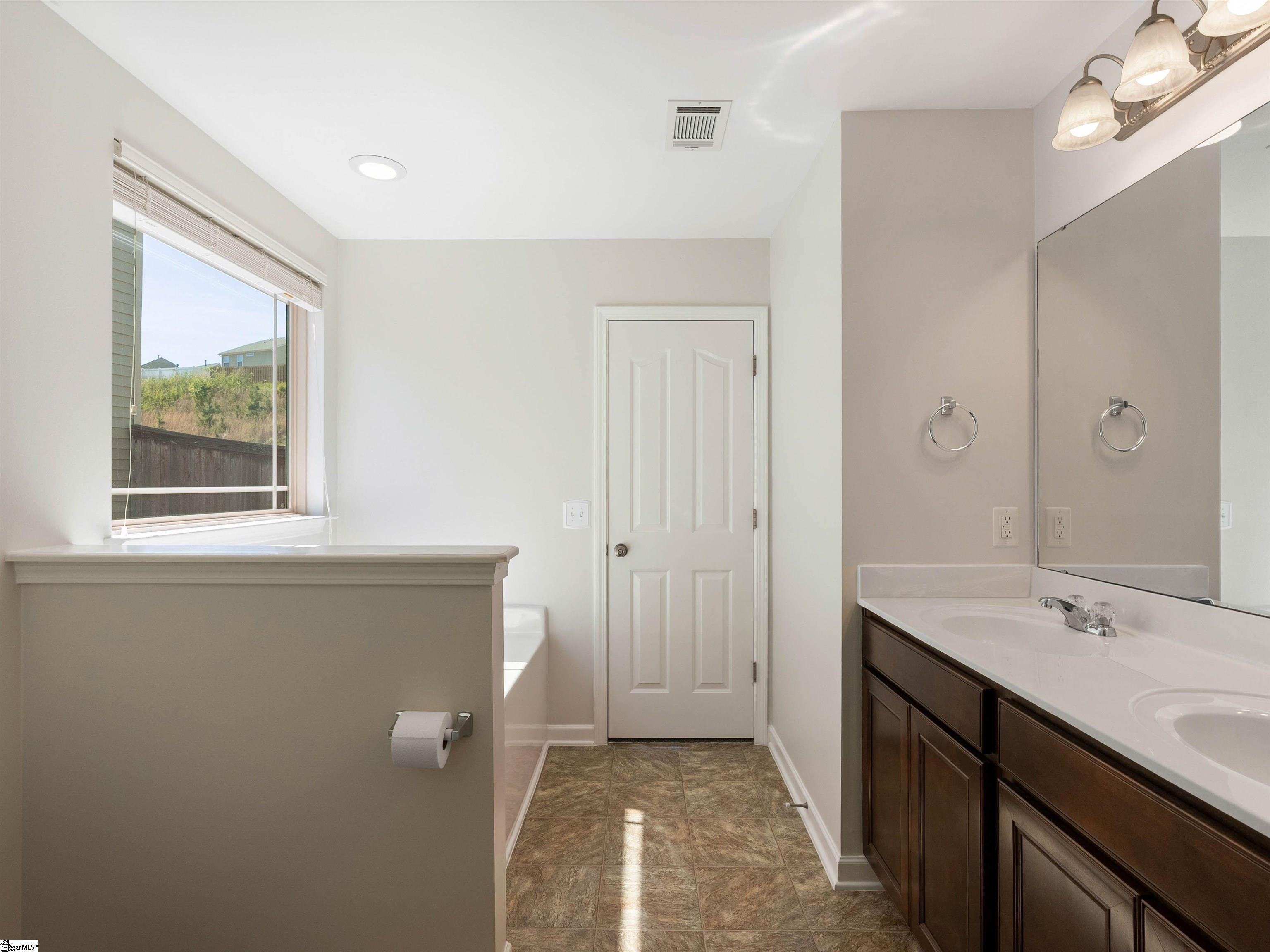 335 Riverdale Road Simpsonville, SC 29680 - Photo 14 of 25