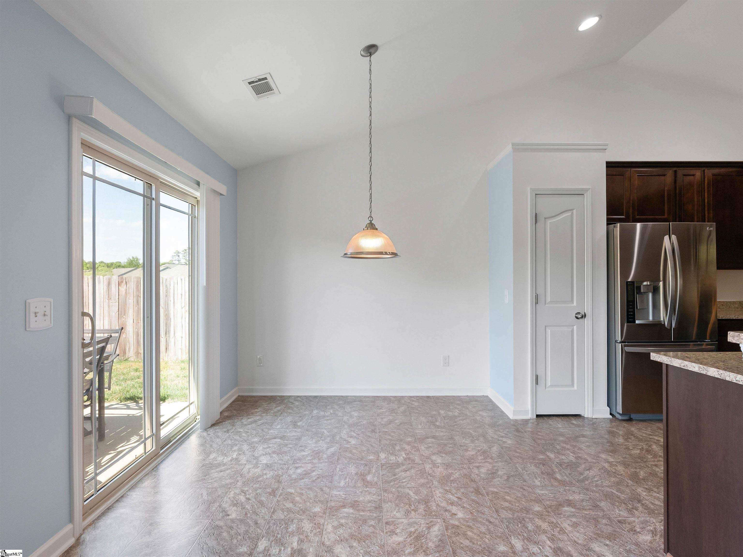 335 Riverdale Road Simpsonville, SC 29680 - Photo 7 of 25