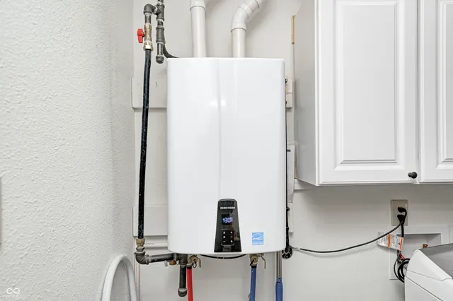 $399,900 | 19241 Tradewinds Drive, Noblesville, IN 46062