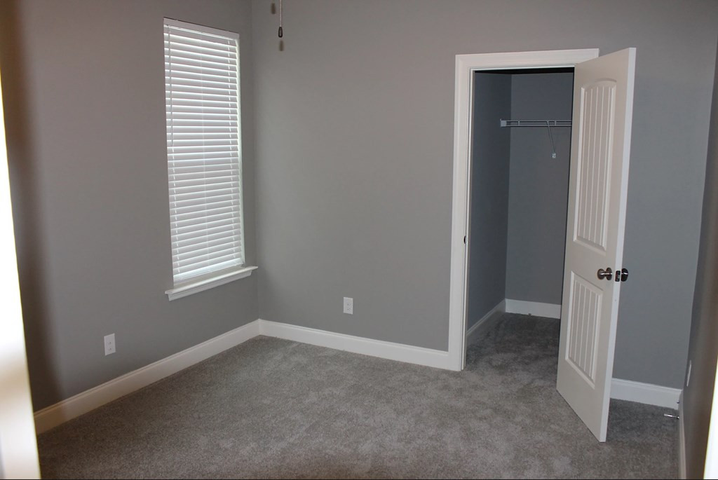 1213 Perry Avenue Augusta, GA 30901 - Photo 8 of 21 Gallery Image 8