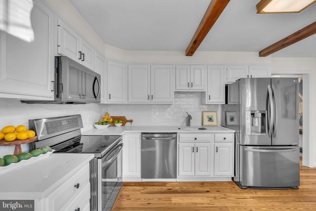 $800,000 | 14350 Chesterfield Road, Rockville, MD 20853