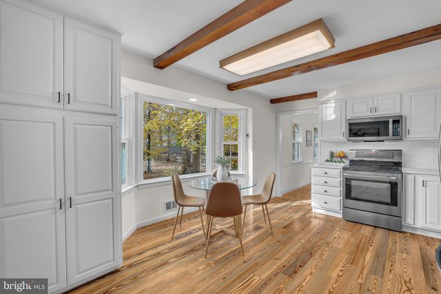 $800,000 | 14350 Chesterfield Road, Rockville, MD 20853