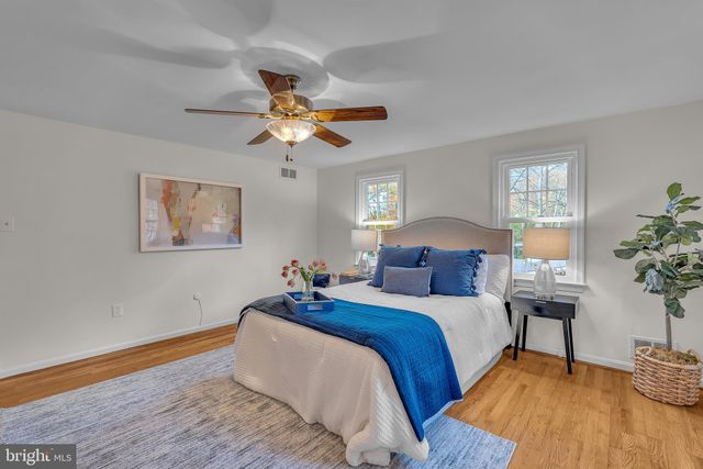 $800,000 | 14350 Chesterfield Road, Rockville, MD 20853