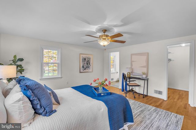 $800,000 | 14350 Chesterfield Road, Rockville, MD 20853