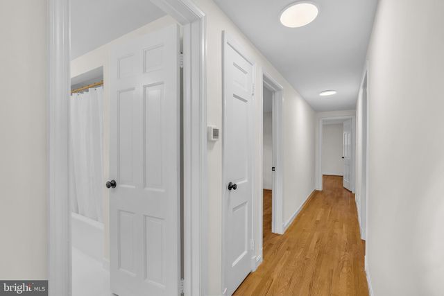 $800,000 | 14350 Chesterfield Road, Rockville, MD 20853