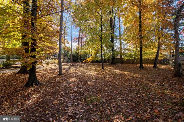 $800,000 | 14350 Chesterfield Road, Rockville, MD 20853