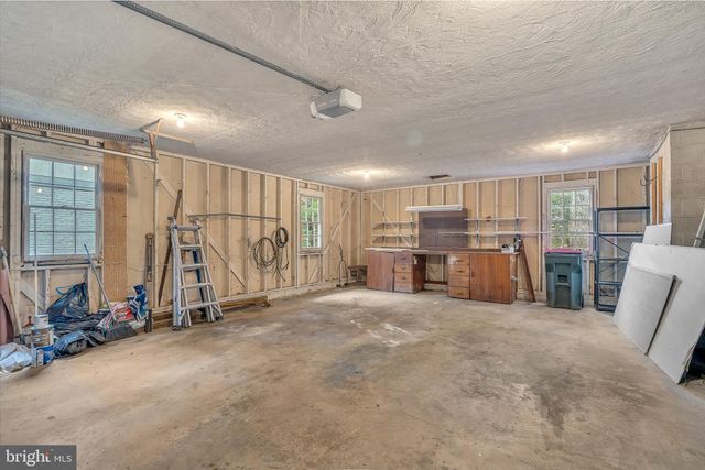 $800,000 | 14350 Chesterfield Road, Rockville, MD 20853