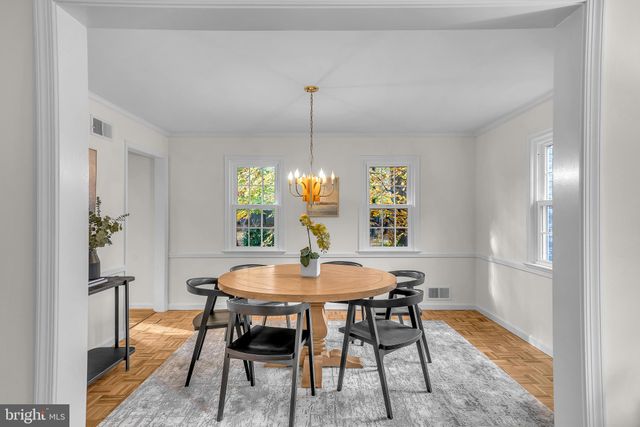 $800,000 | 14350 Chesterfield Road, Rockville, MD 20853