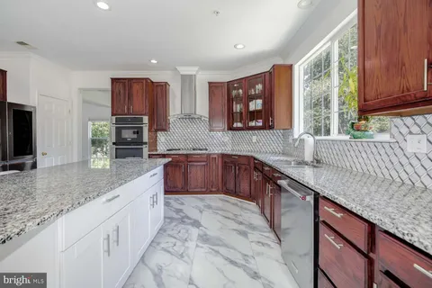 $675,000 | 6810 Ashleys Crossing Court, Temple Hills, MD 20748