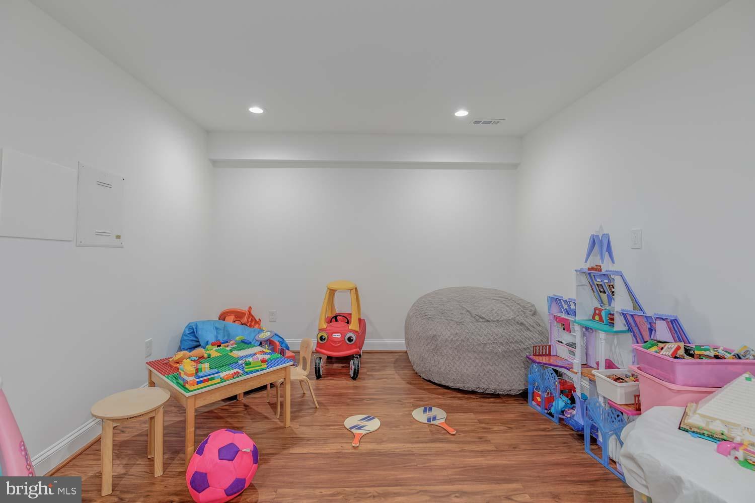 6810 Ashleys Crossing Court Temple Hills, MD 20748 - Photo 41 of 45 a room with toys and toys