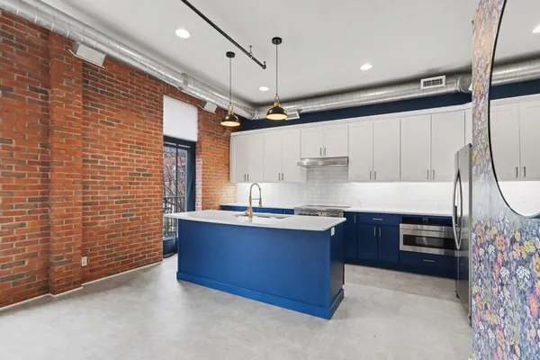 $229,900 | 222 North Kalamazoo Mall, Unit 210, Kalamazoo, MI 49007