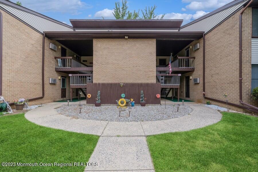 a view of outdoor space