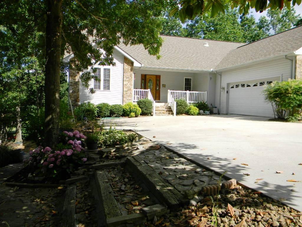 134 Greenwood Road Crossville, TN 38558 - Photo 2 of 40 Gallery Image 2