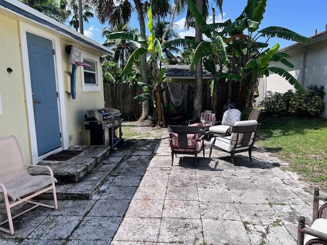 4928 Jefferson Road Delray Beach, FL 33445 - Photo 3 of 21 IMG_2426