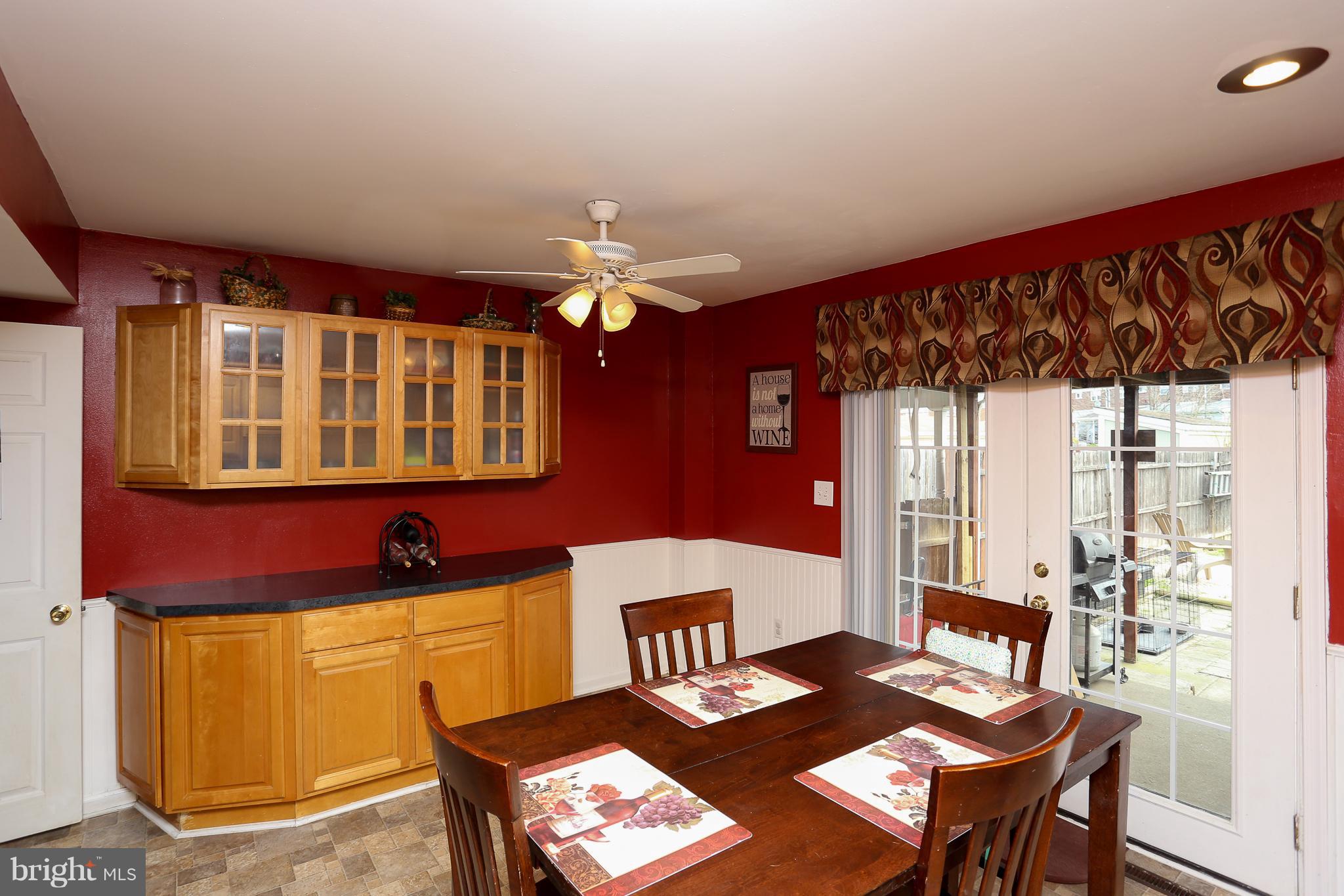 7644 Charlesmont Road Baltimore, MD 21222 - Photo 6 of 18 Kitchen