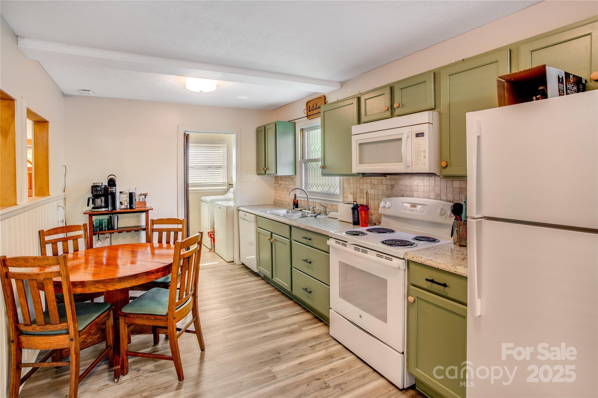 26 Pebblebrook Street Clyde, NC 28721 - Photo 8 of 29