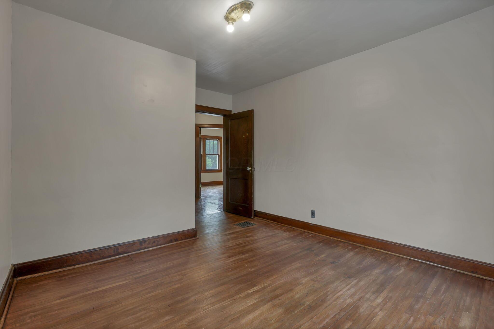 79 Westwood Road Columbus, OH 43214 - Photo 13 of 38 10-web-or-mls-4E7A8055