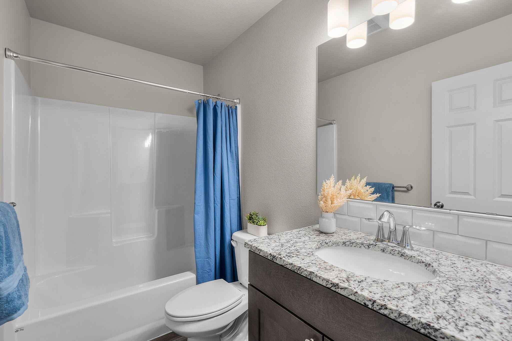 55792 Swan Road Bend, OR 97707 - Photo 25 of 35 2024_10_08_55792_swan_road-24