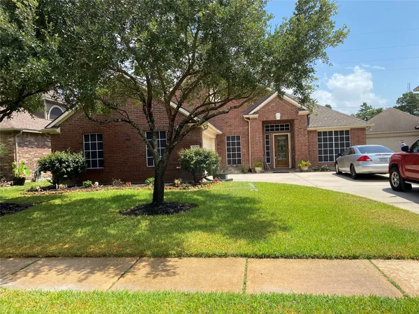 $2,300 | 17702 Forest Haven Trail, Tomball, TX 77375
