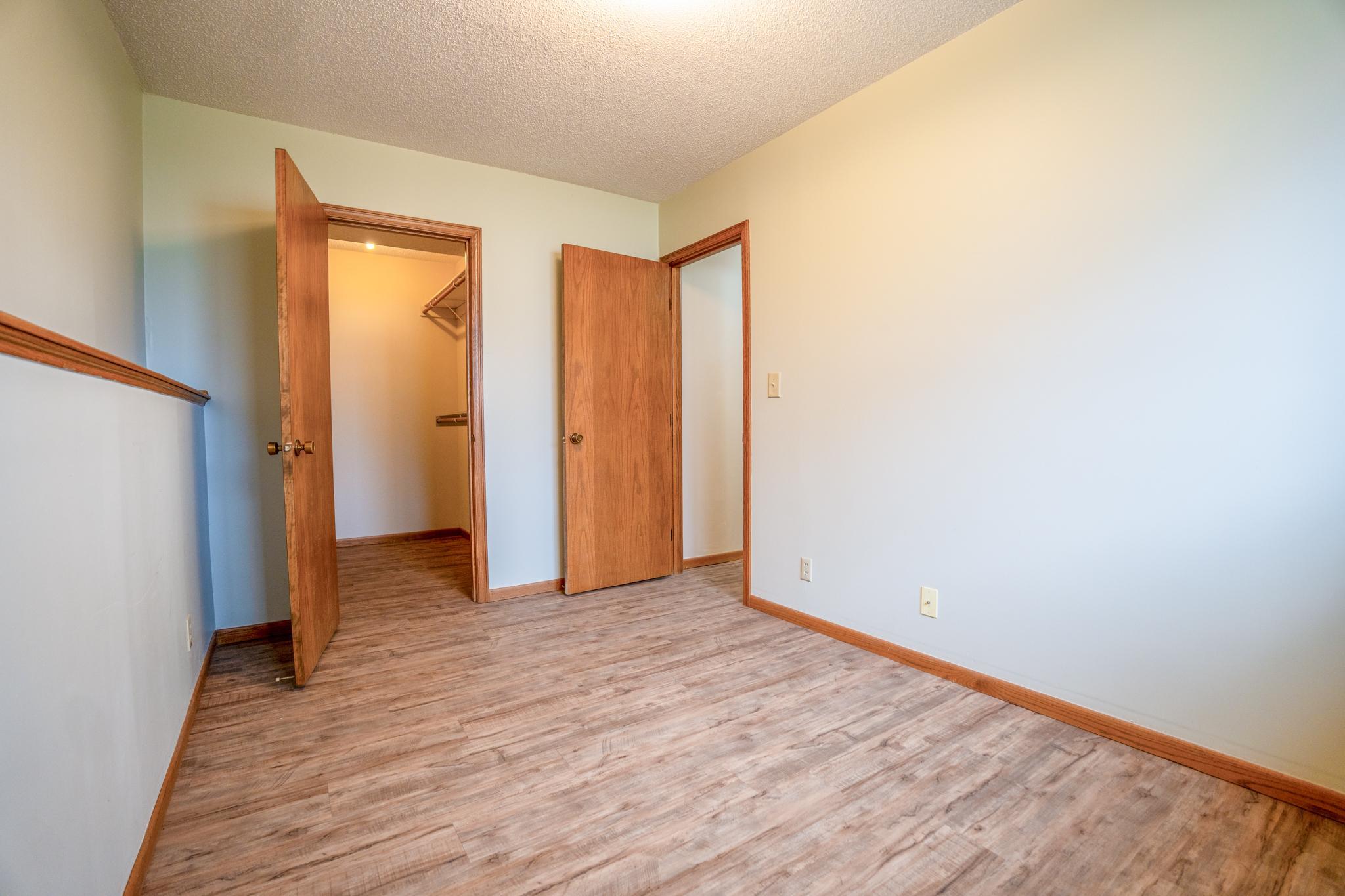 608 27th Avenue Southwest Willmar, MN 56201 - Photo 17 of 28