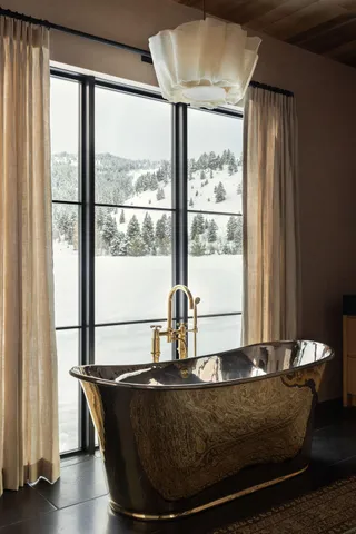 $18,980,000 | 201 High Mdws Lane, Blaine County, ID 83340