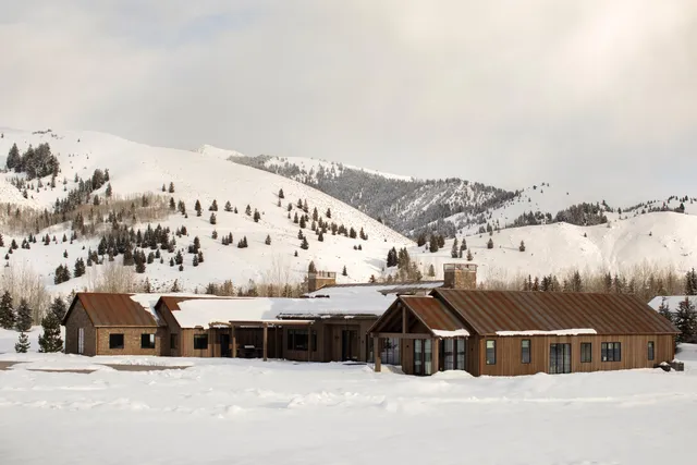 $18,980,000 | 201 High Mdws Lane, Blaine County, ID 83340