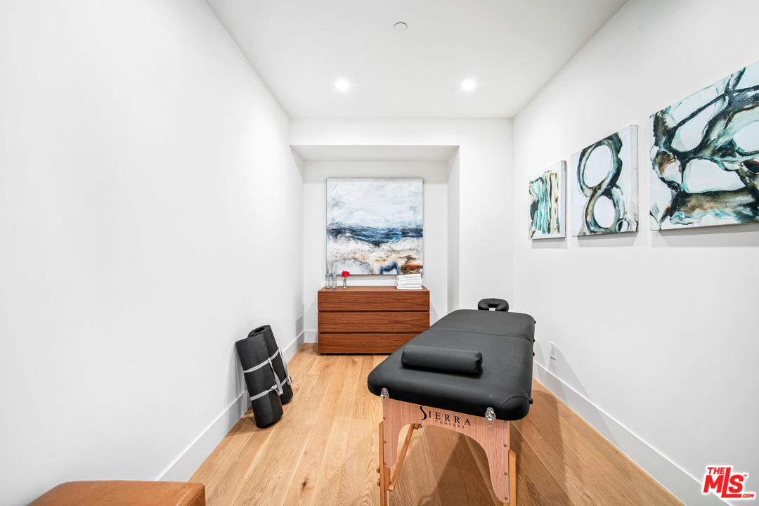 11519 Mississippi Avenue Los Angeles, CA 90025 - Photo 29 of 45 a bedroom with a bed and furniture
