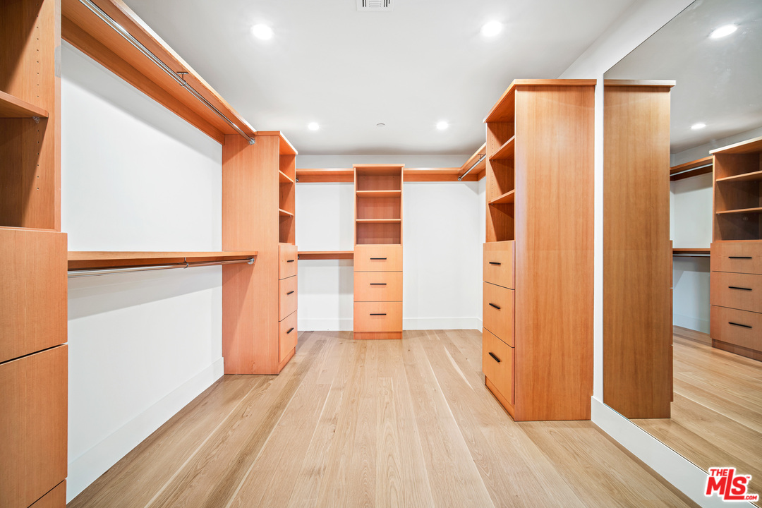 11519 Mississippi Avenue Los Angeles, CA 90025 - Photo 36 of 45