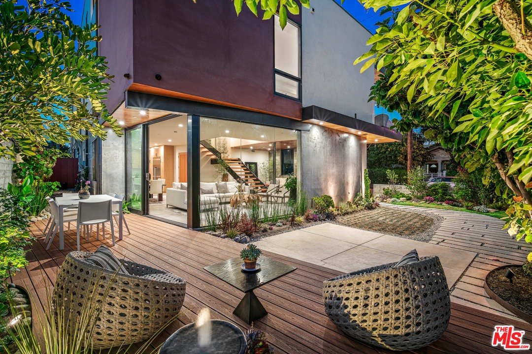 11519 Mississippi Avenue Los Angeles, CA 90025 - Photo 10 of 45 a outdoor space with patio furniture and potted plants