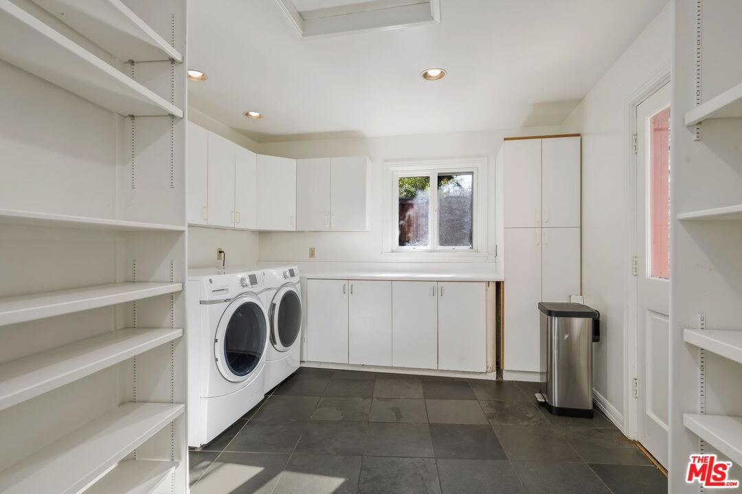 310 McKee Street Ojai, CA 93023 - Photo 24 of 33 a utility room with sink dryer and washer