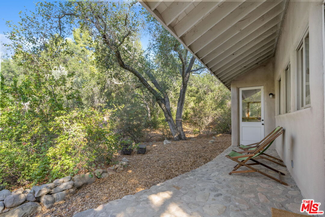 310 McKee Street Ojai, CA 93023 - Photo 31 of 33 a view of a two chairs in the patio