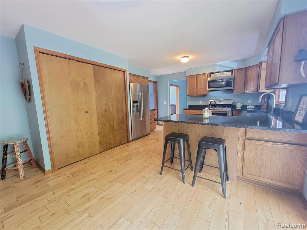 6200 Pingree Road Howell, MI 48843 - Photo 3 of 22