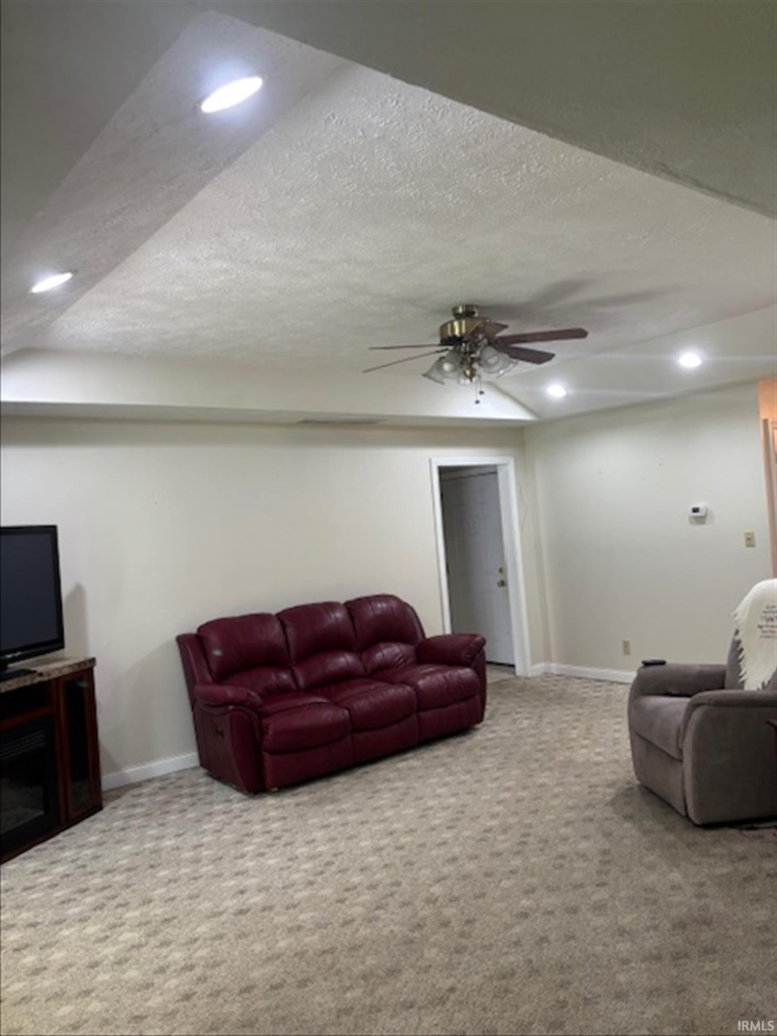 999 Inderrieden Road Chandler, IN 47610 - Photo 13 of 19 Gallery Image 13