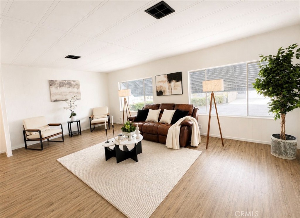 9391 California Avenue, Unit 109 Riverside, CA 92503 - Photo 5 of 24 Living Room