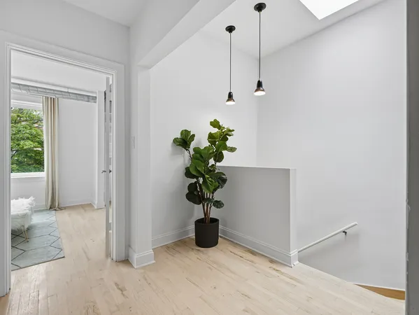 $630,000 | 3306 West Le Moyne Street, Chicago, IL 60651