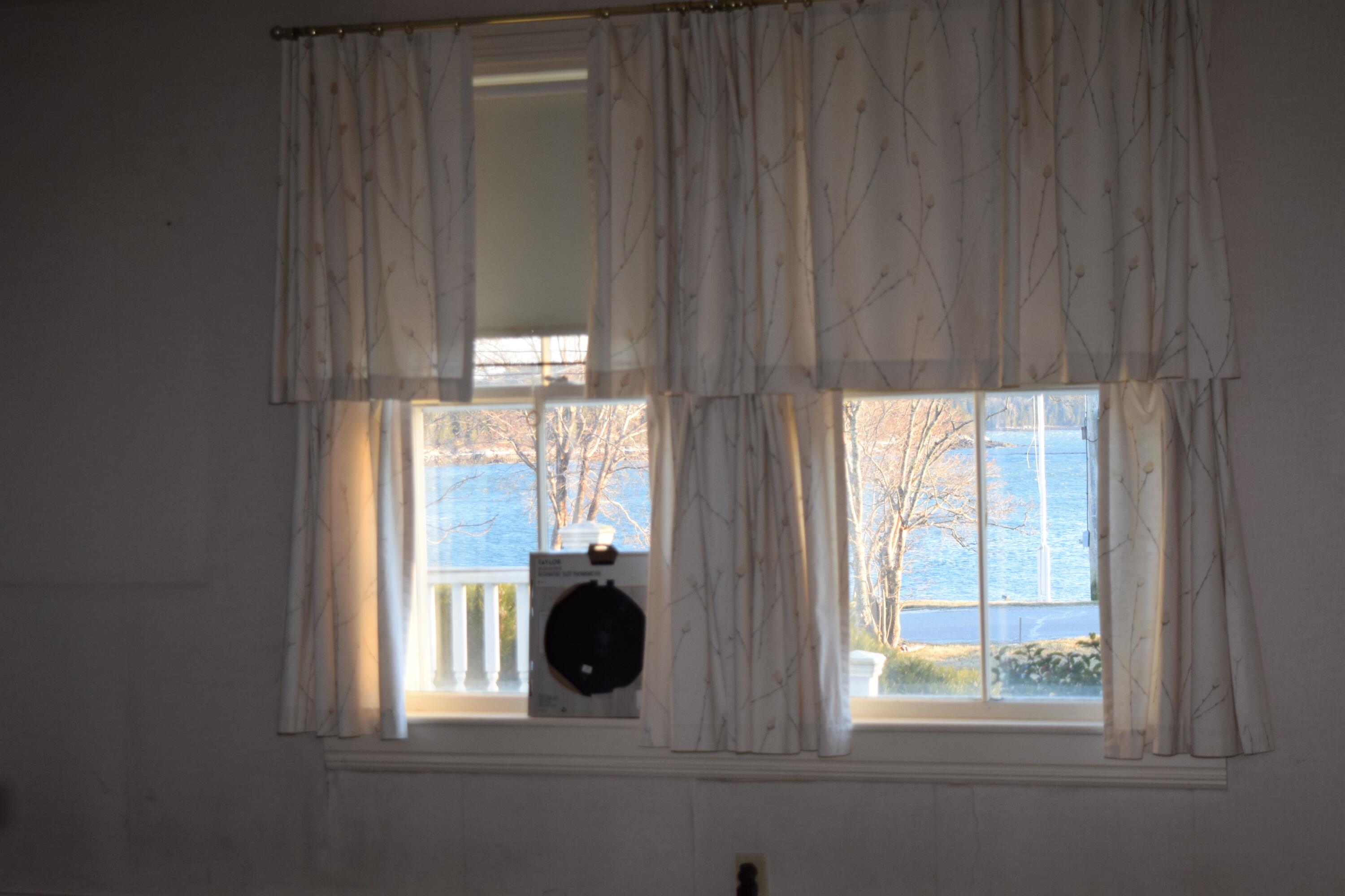 116 Perkins Street Castine, ME 04421 - Photo 20 of 48 Living Room View