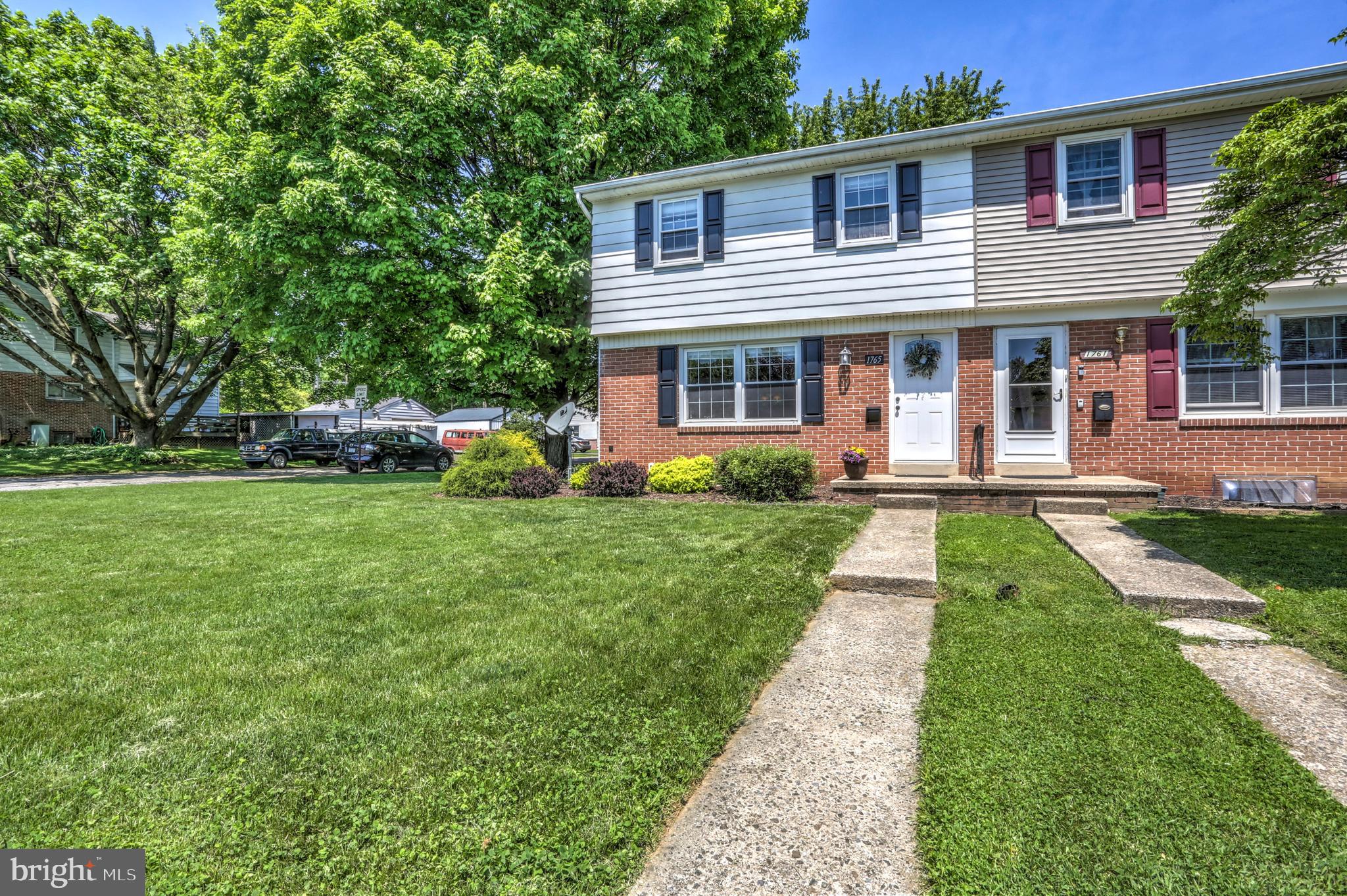 1765 Hemlock Road Lancaster, PA 17603 - Photo 2 of 36 Gallery Image 2
