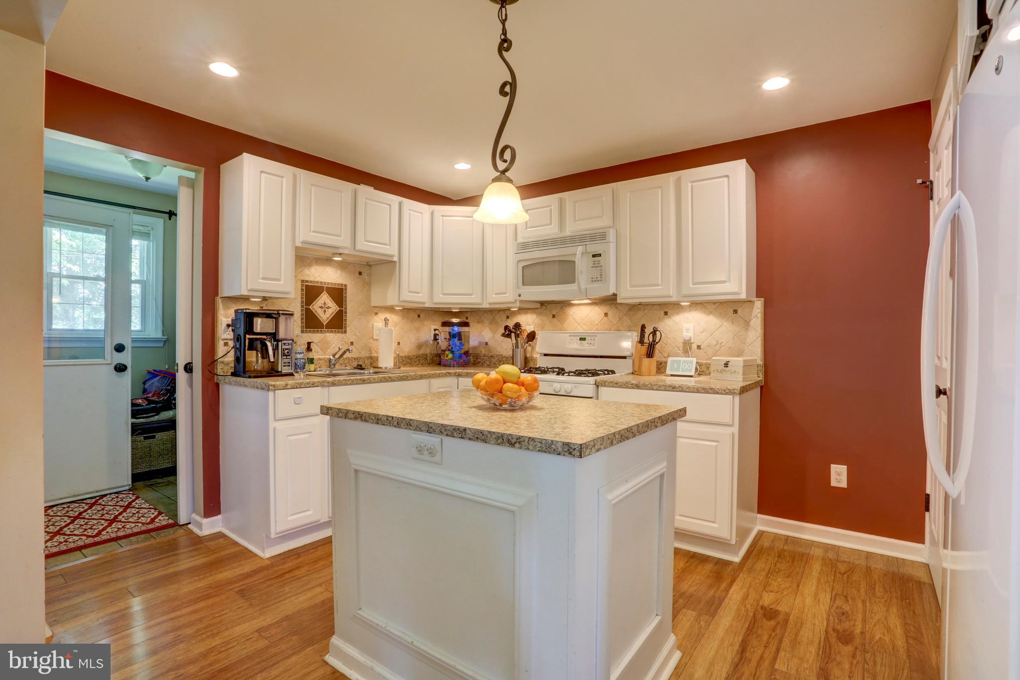1765 Hemlock Road Lancaster, PA 17603 - Photo 14 of 36 Gallery Image 14