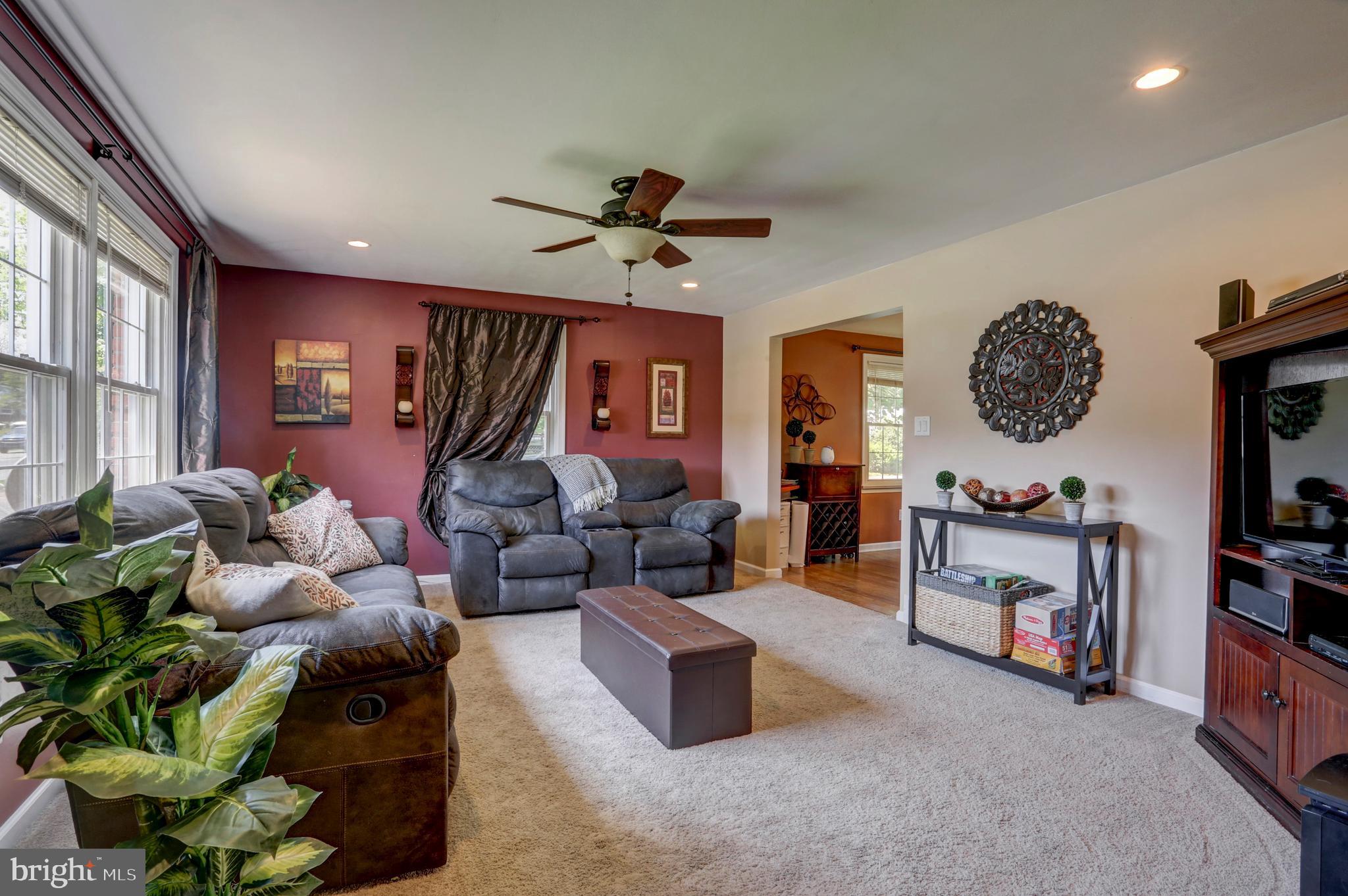 1765 Hemlock Road Lancaster, PA 17603 - Photo 7 of 36 Gallery Image 7
