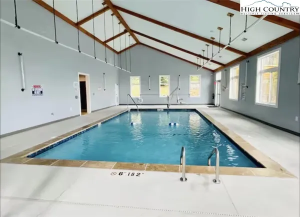 $267,000 | 101 Sugar Ski Drive, Unit 114, Sugar Mountain, NC 28604